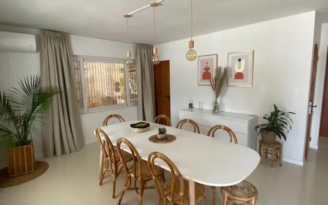 Palm Beach Vacaysuites - Palm Suite 100m2