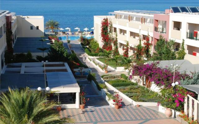 Hydramis Palace Beach Resort