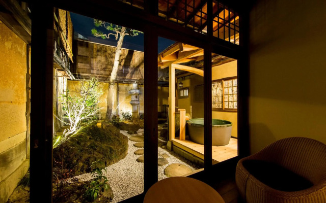 Nazuna Kyoto Nijo-jo