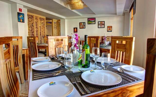 OYO 10786 Hotel Hill County