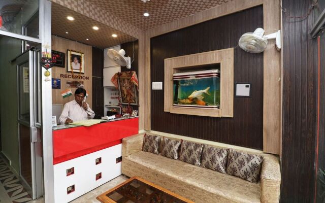 OYO 29941 Hotel Hukum Palace