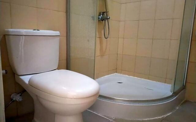 OYO 90461 Graha Atmadja Syariah Guest House