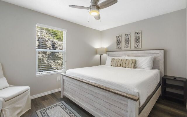 Hillside Lodge - Enjoy Music Venues & the Open Air