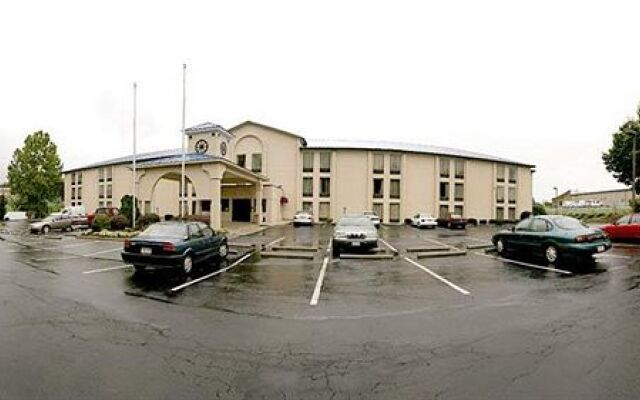 Holiday Inn Express Roanoke-Civic Center
