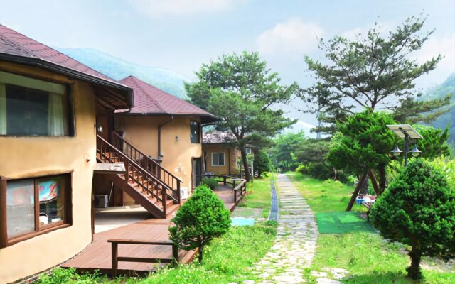 Wonju Munmak-eup Healing & Recreation Park Pension