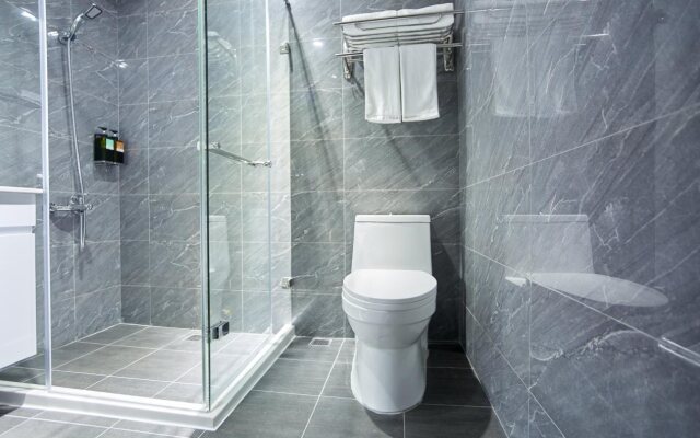 Taichung Fengjia Light