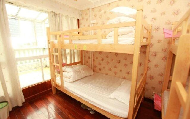 Chengdu Long Time No See Hostel