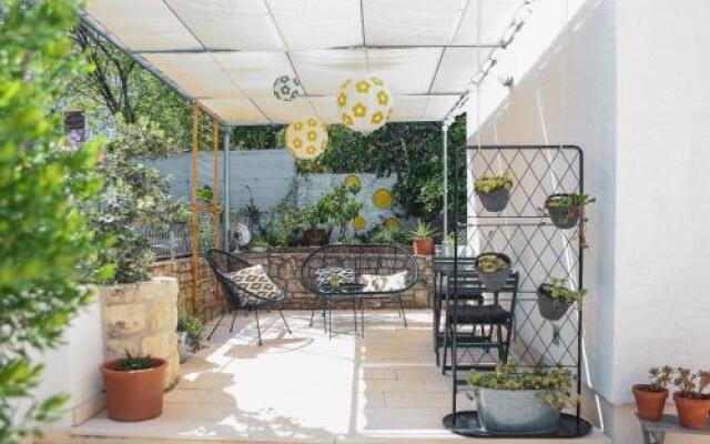 Apartment On the Sunny Side