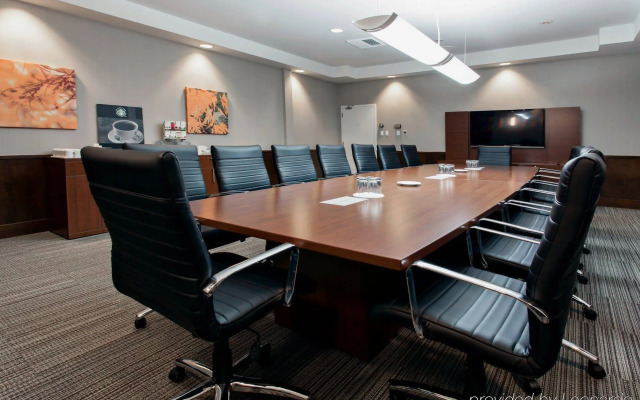 Delta Hotels by Marriott Saguenay Conference Centre