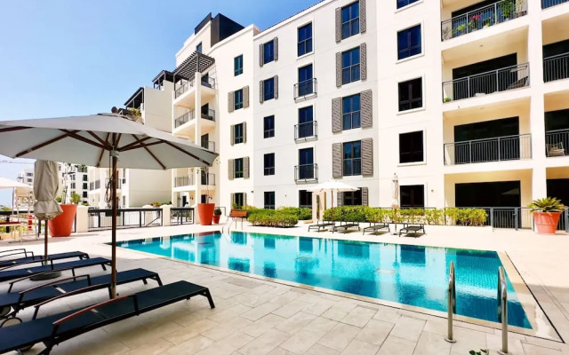 Contemporary La Mer 1BR w Beach Access