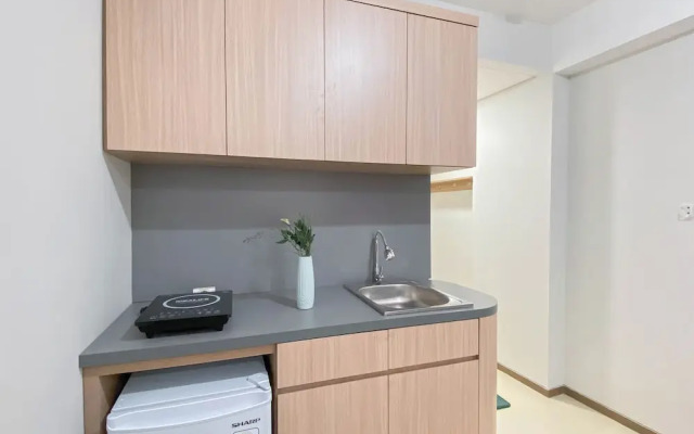 Comfy Studio Room At Meikarta Apartment