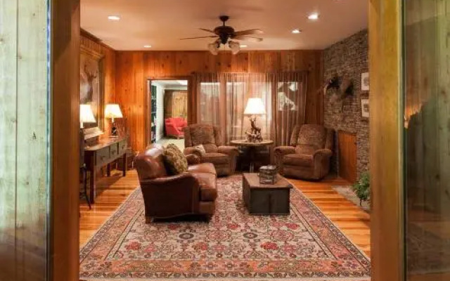 Live Oak Bed And Breakfast