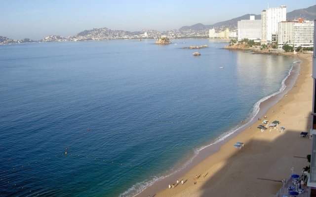 4BR APT IN Paseo DE LA Playa 35, Acapulco Diamante