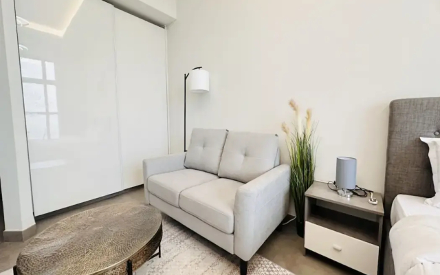 Luxury Studio Apartment Canal View Business Bay Free Parking by Belvilla - Apartment in ดูไบ - Photo 3