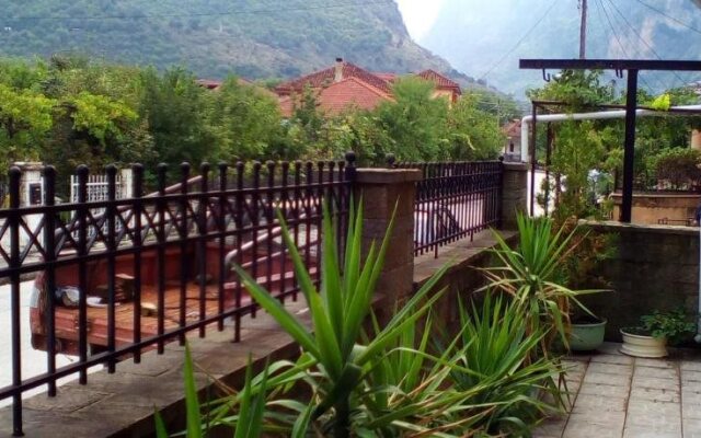 hotel aoos