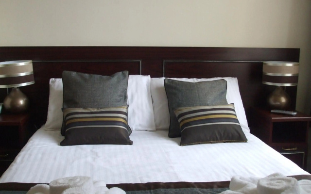 Waverley Hotel