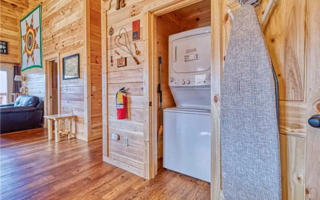 Ever After 2 - One Bedroom Cabin