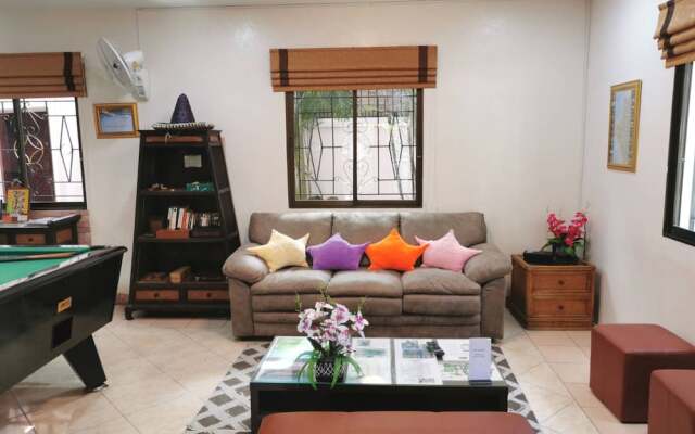 Baan Kanittha - 5 Bedrooms Pool Villa