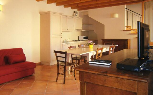 Apartment in Lazise with communal pool