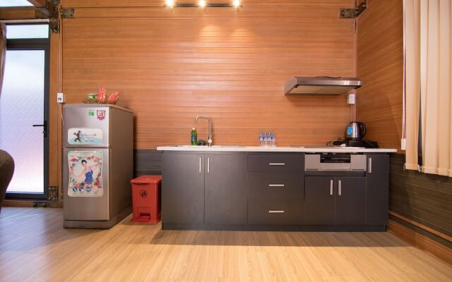 Tropical Forest Hostel & Apartments