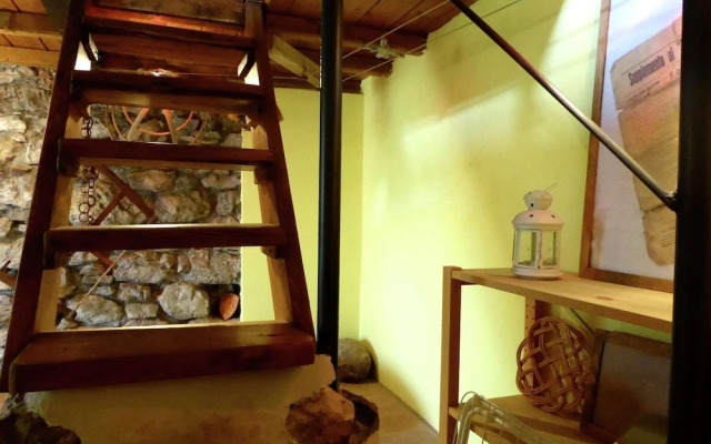 Modern Holiday Home in Zato Italy near Forest