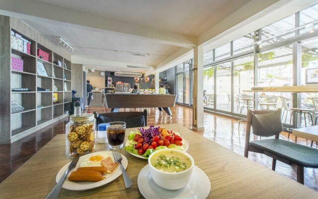 THE Posh Phayathai