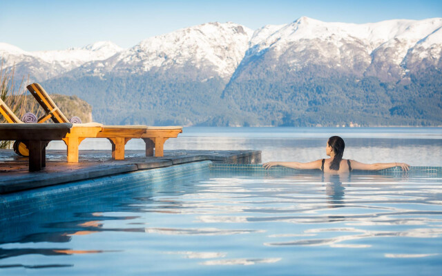 Correntoso Lake & River Hotel