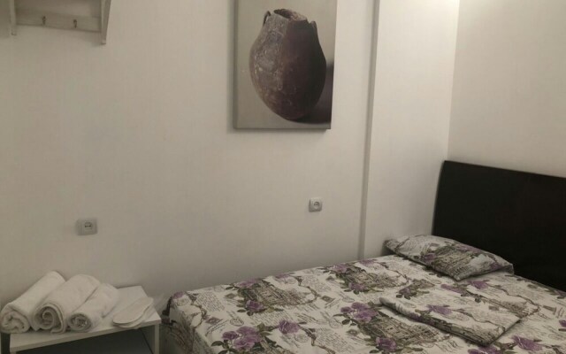 No Problem Hotel at Glinka Street