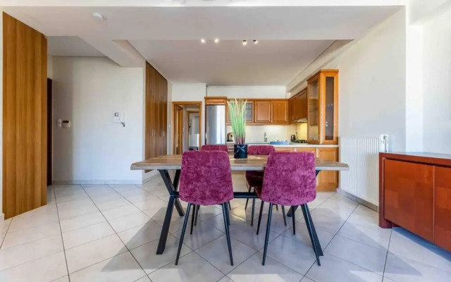 Petralona Amazing 2 bd Flat