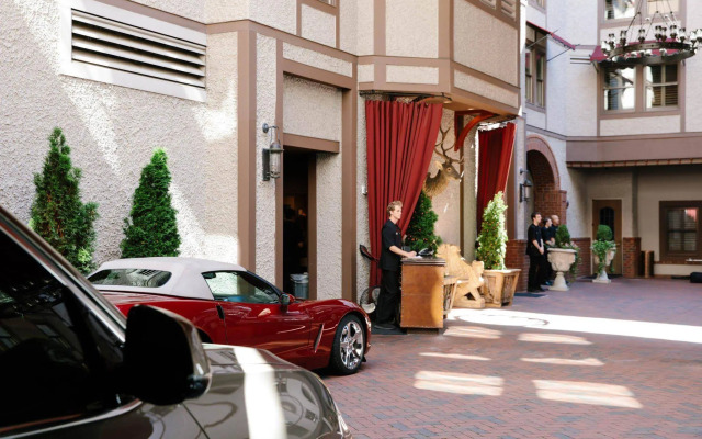 Grand Bohemian Lodge Asheville, Autograph Collection®