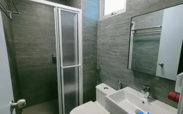 2R2B Cozy Homestay,1-7 Pax - GA2