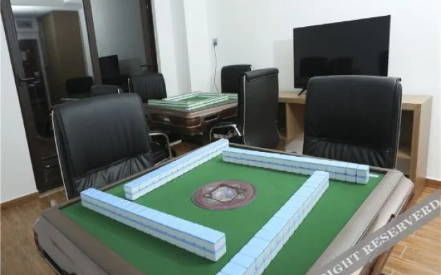 Yuejia Holiday Hotel (Yalong Bay Hehong Holiday Sunshine Branch)