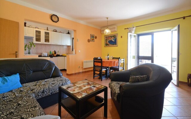 Amazing Apartment in Racisce With Wifi and 3 Bedrooms