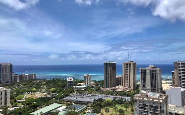 Hawaiian Monarch Penthouse 3bedroom