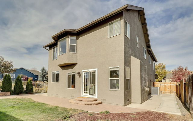 4 Mi to Downtown Reno: Spacious Family Retreat!