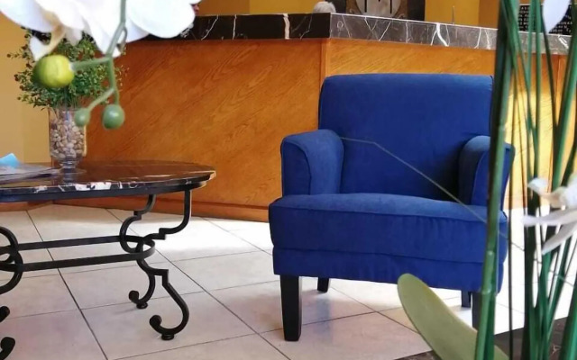 Hotel El Cason and Suites