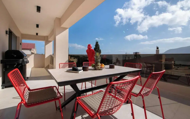 Flos Apartments