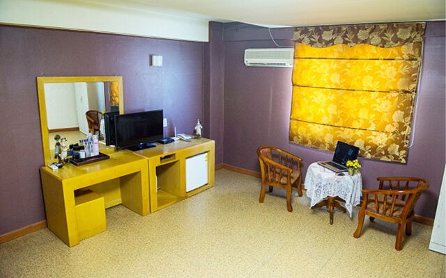 Suanbo Hot Spring Healing Hotel