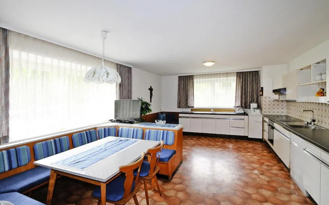 Chalet in Fugen Near Spieljochbahn