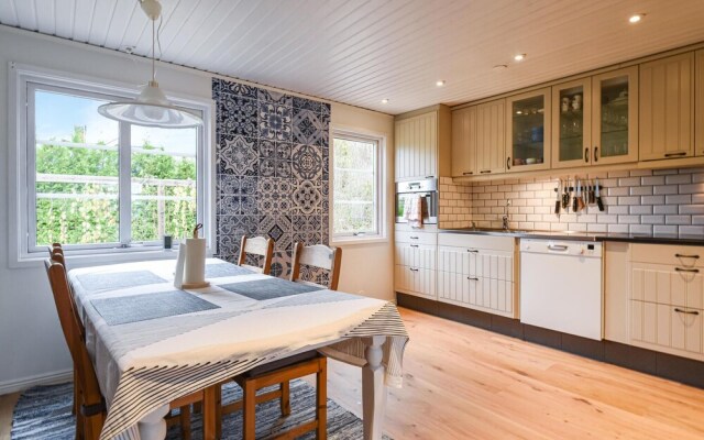 Nice Home in Brastad With 2 Bedrooms and Wifi