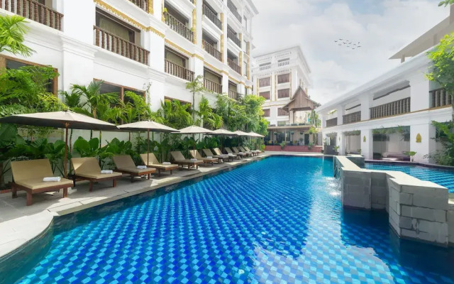 Angkor Land Urban Boutique