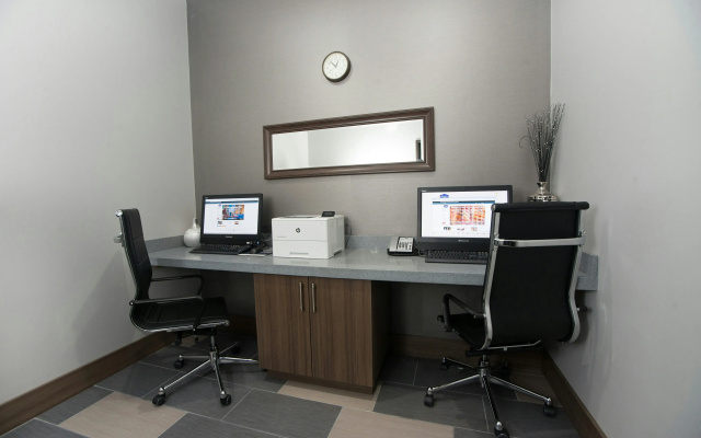 Hampton Inn & Suites Stillwater West