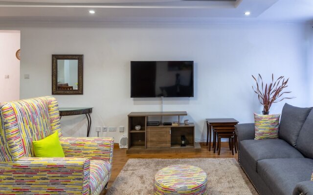 Edmor Residences - Riverside