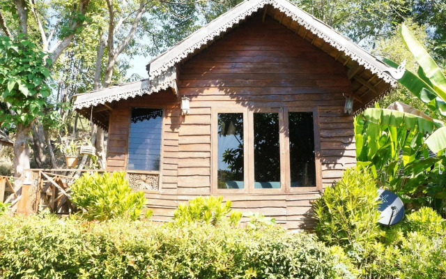Pai Treehouse Resort