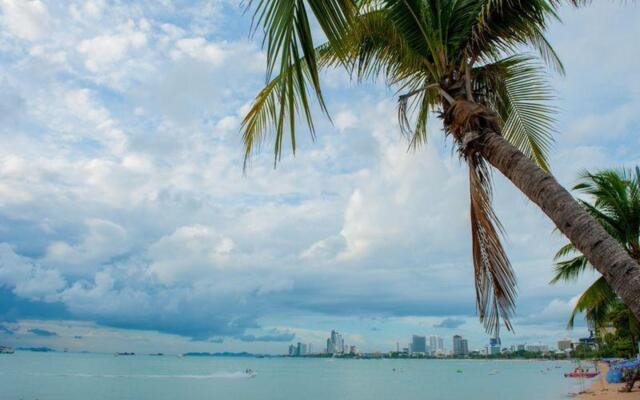 Lido Beach Hotel Pattaya