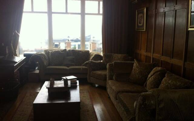Red Sails Bed And Breakfast