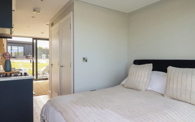 Riverside Exclusive Retreat