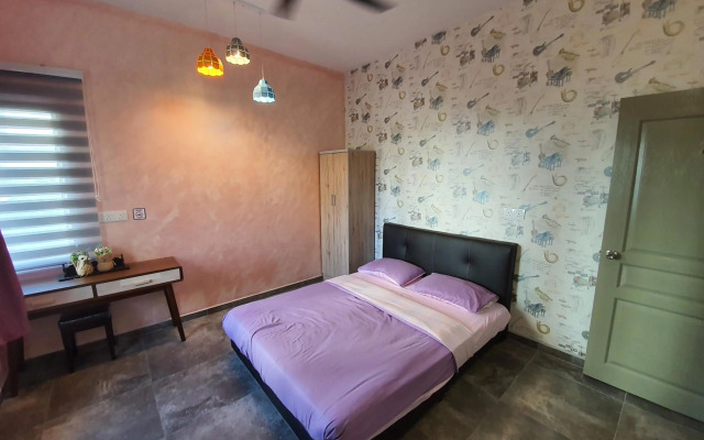 Cameron Mossy Home @ Quintet