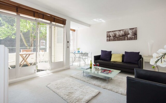 The Wonderful Chelsea Manor Street Apartment - CHK