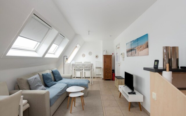 Duplex in Nieuwpoort With Pool Access